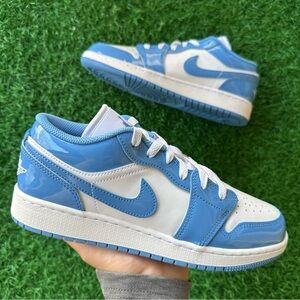 Nike Air Jordan 1 Low Se White / Legend Blue